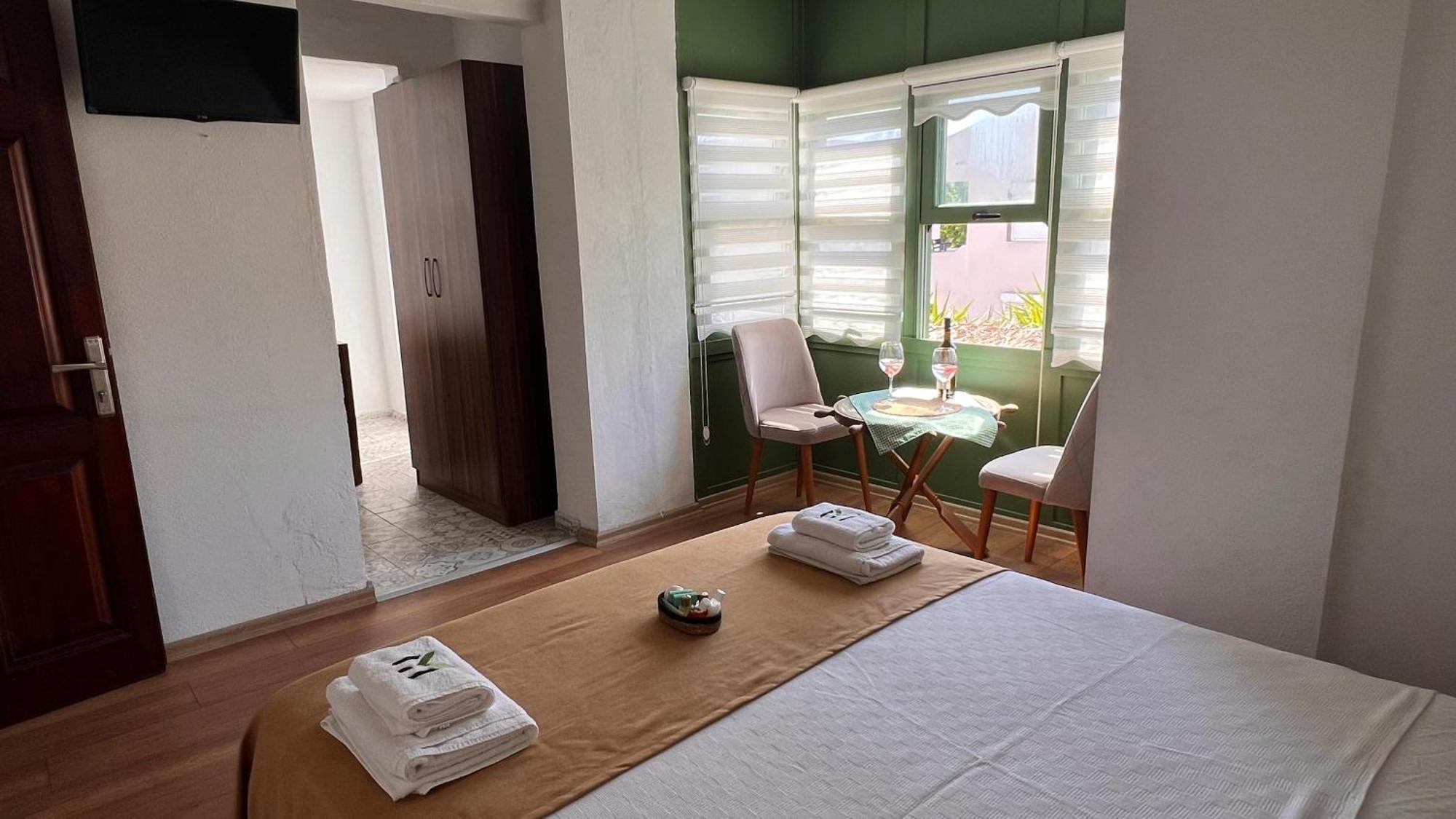 Elin Otel Alacati เซสเม ภายนอก รูปภาพ